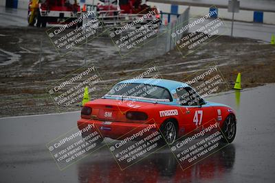 media/Nov-15-2025-CalClub SCCA (Sat) [[7bfa5a7151]]/Qualifying/Group 5/